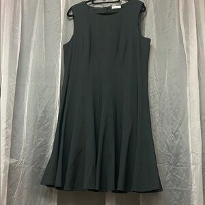 Elegant Grey Sleeveless Dress.
